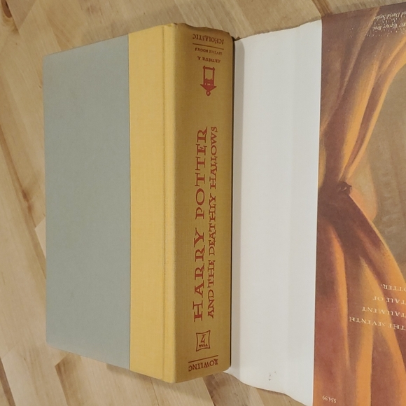 Rowling, J. K.HARRY POTTER AND THE DEATHLY HALLOWS Hard Covers 2007 - Picture 6 of 6